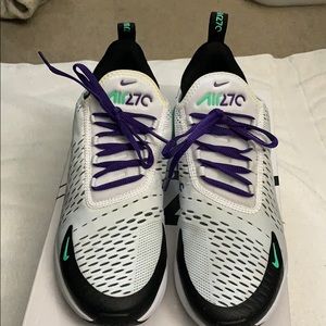 Women’s size 10 air max 270